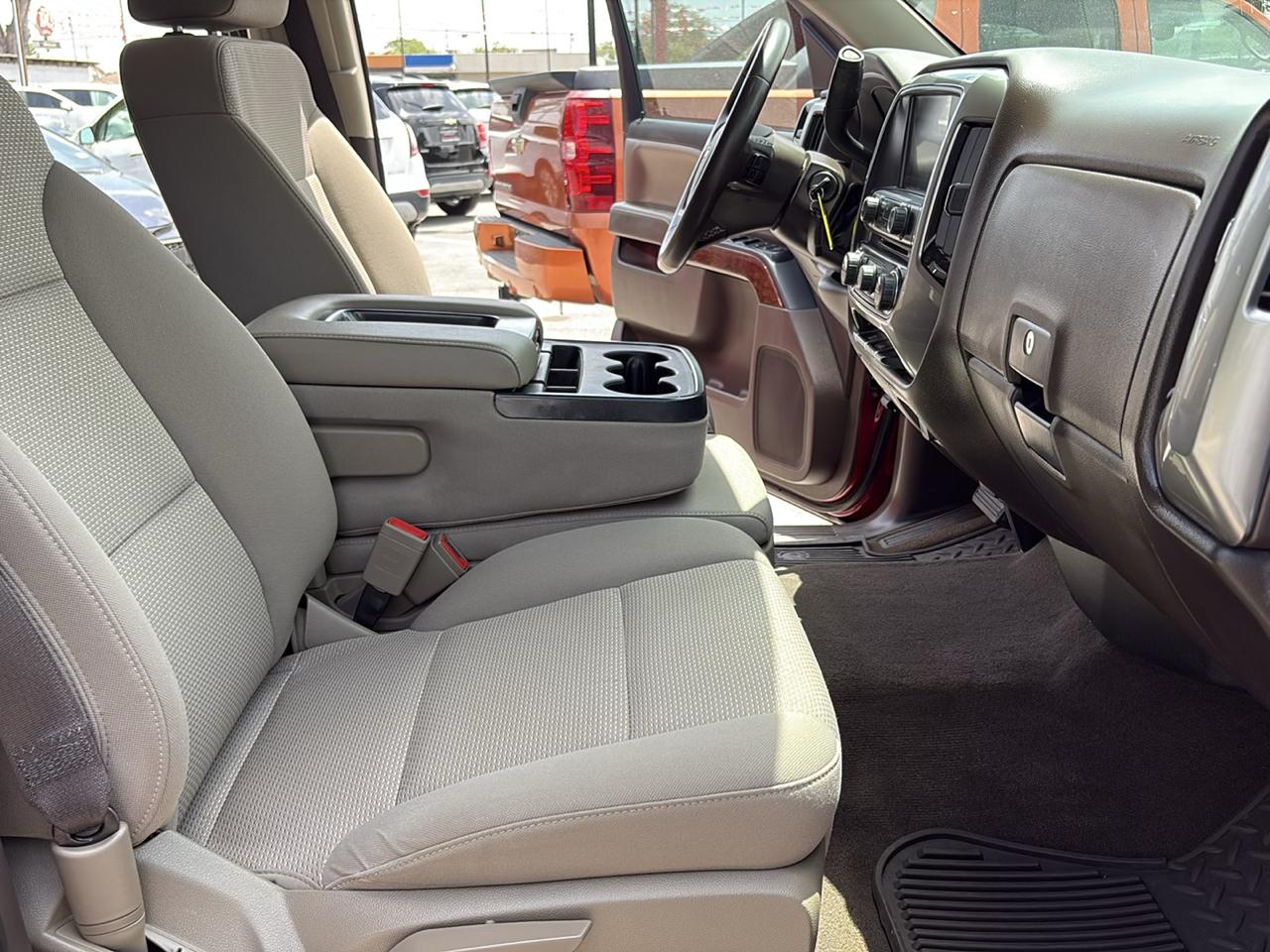 Chevrolet Silverado 1500 2WD Crew Cab 143.5" LT w/1LT 2018