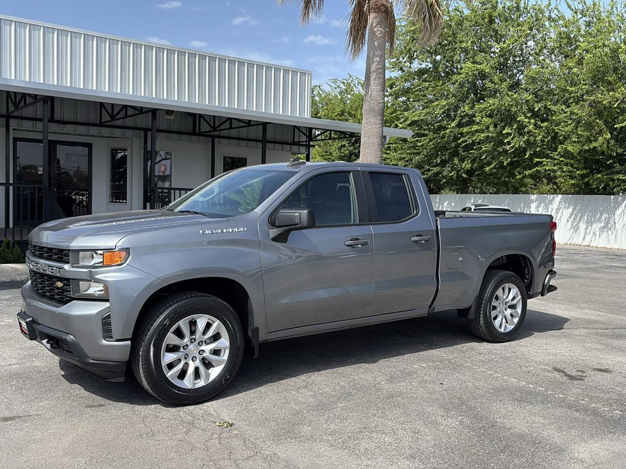 Chevrolet Silverado 1500 2WD Double Cab 147" Custom 2021
