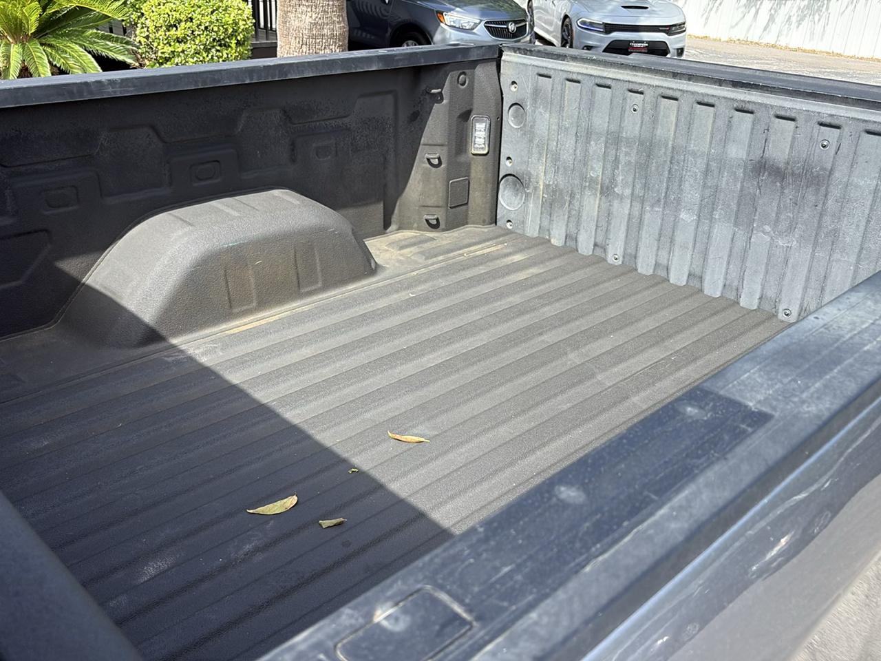 Chevrolet Silverado 1500 2WD Double Cab 147" Custom 2021