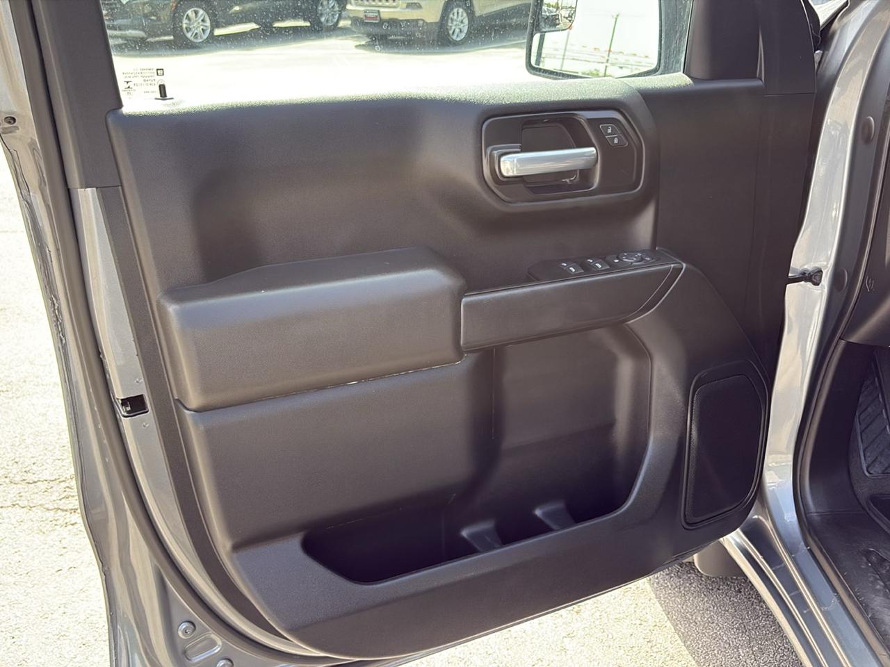 Chevrolet Silverado 1500 2WD Double Cab 147" Custom 2021