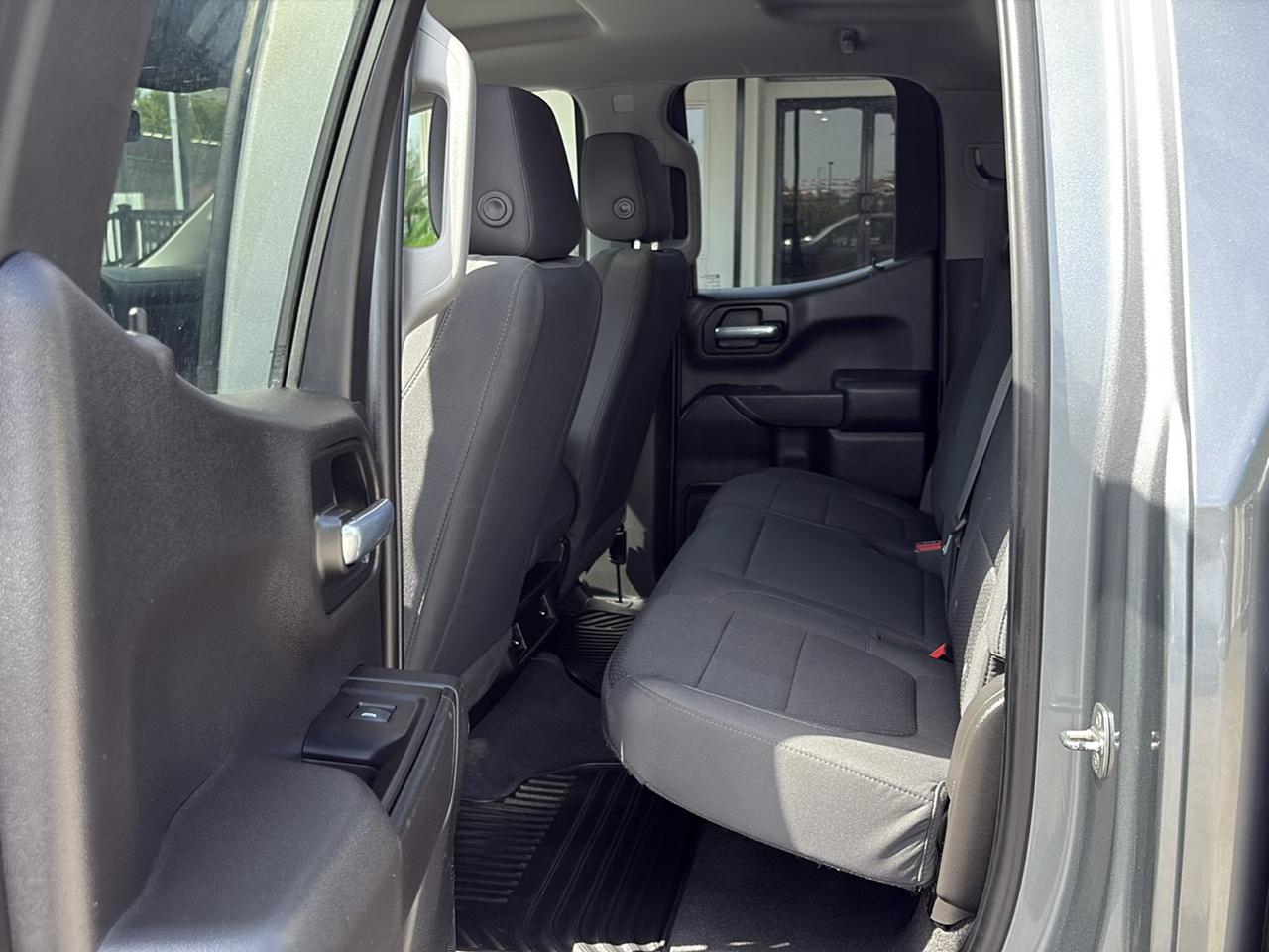 Chevrolet Silverado 1500 2WD Double Cab 147" Custom 2021