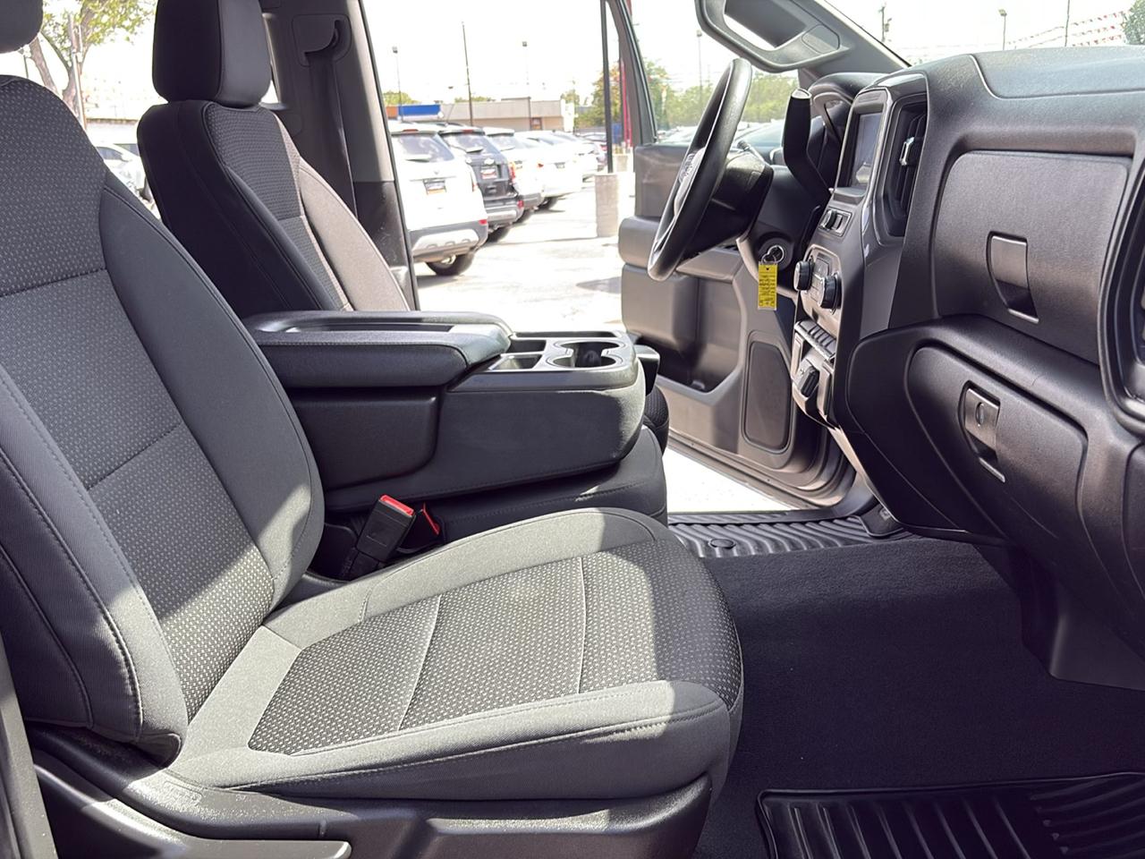 Chevrolet Silverado 1500 2WD Double Cab 147" Custom 2021