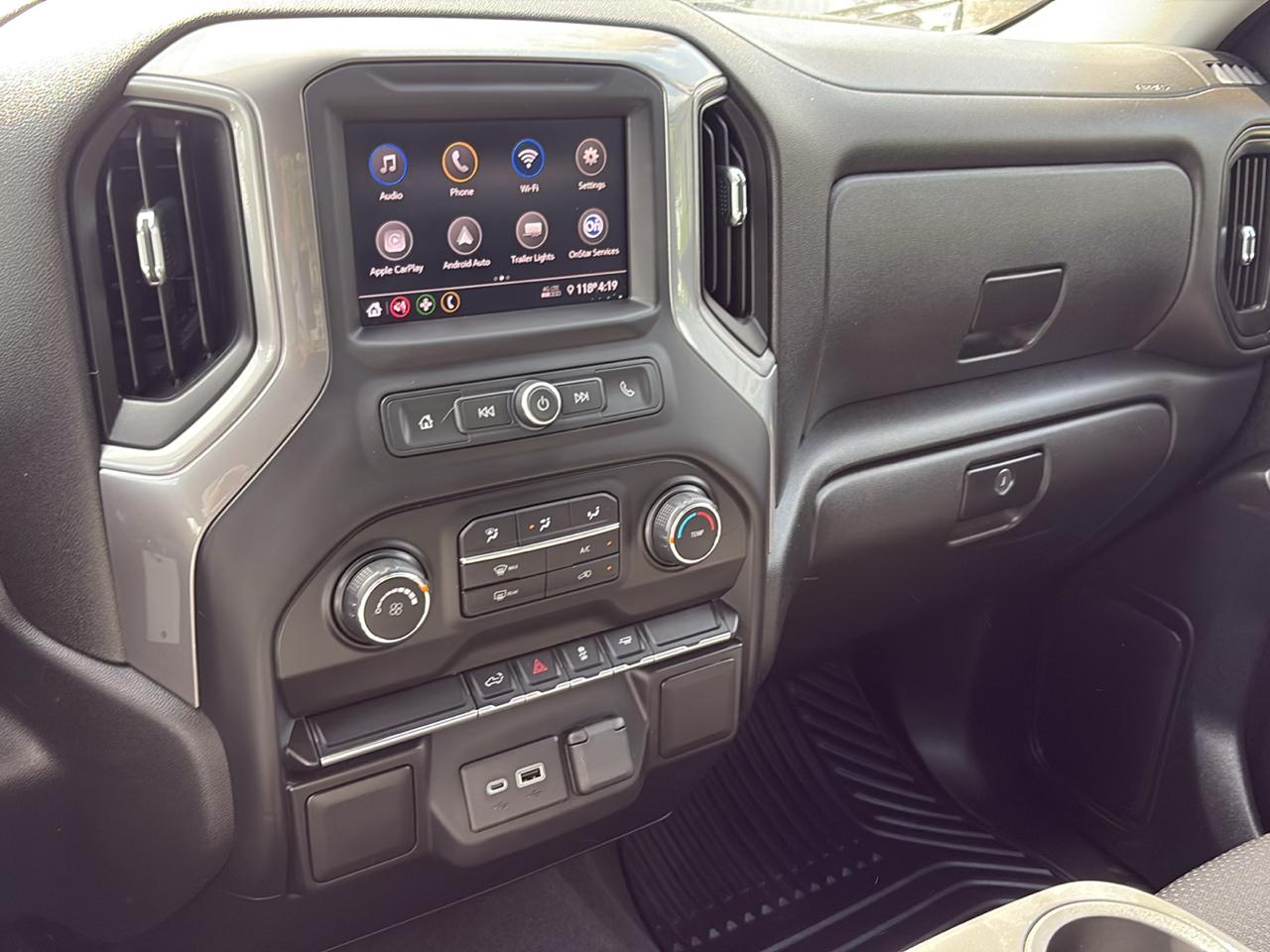 Chevrolet Silverado 1500 2WD Double Cab 147" Custom 2021