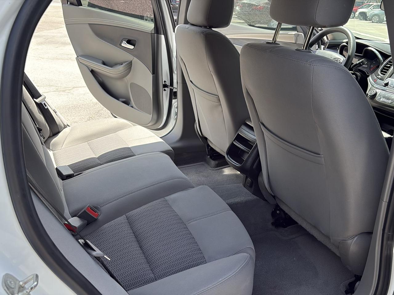 Chevrolet Impala 4dr Sdn LS w/1LS 2017