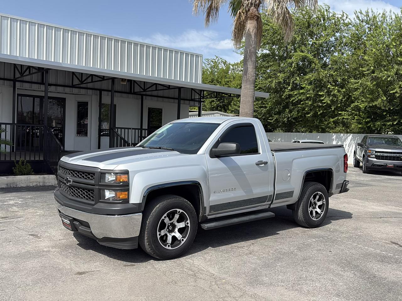 Chevrolet Silverado 1500 2WD Reg Cab 119.0" Work Truck w/1WT 2014