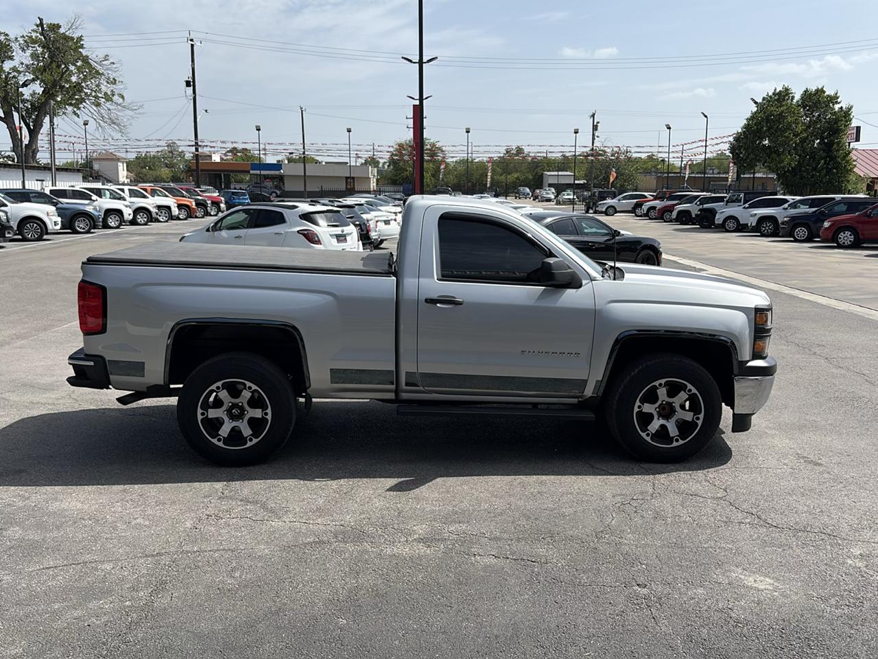 Chevrolet Silverado 1500 2WD Reg Cab 119.0" Work Truck w/1WT 2014