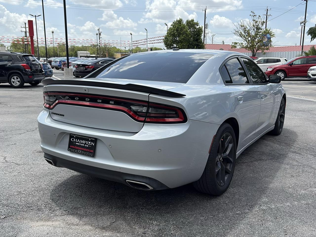 Dodge Charger SXT RWD 2019