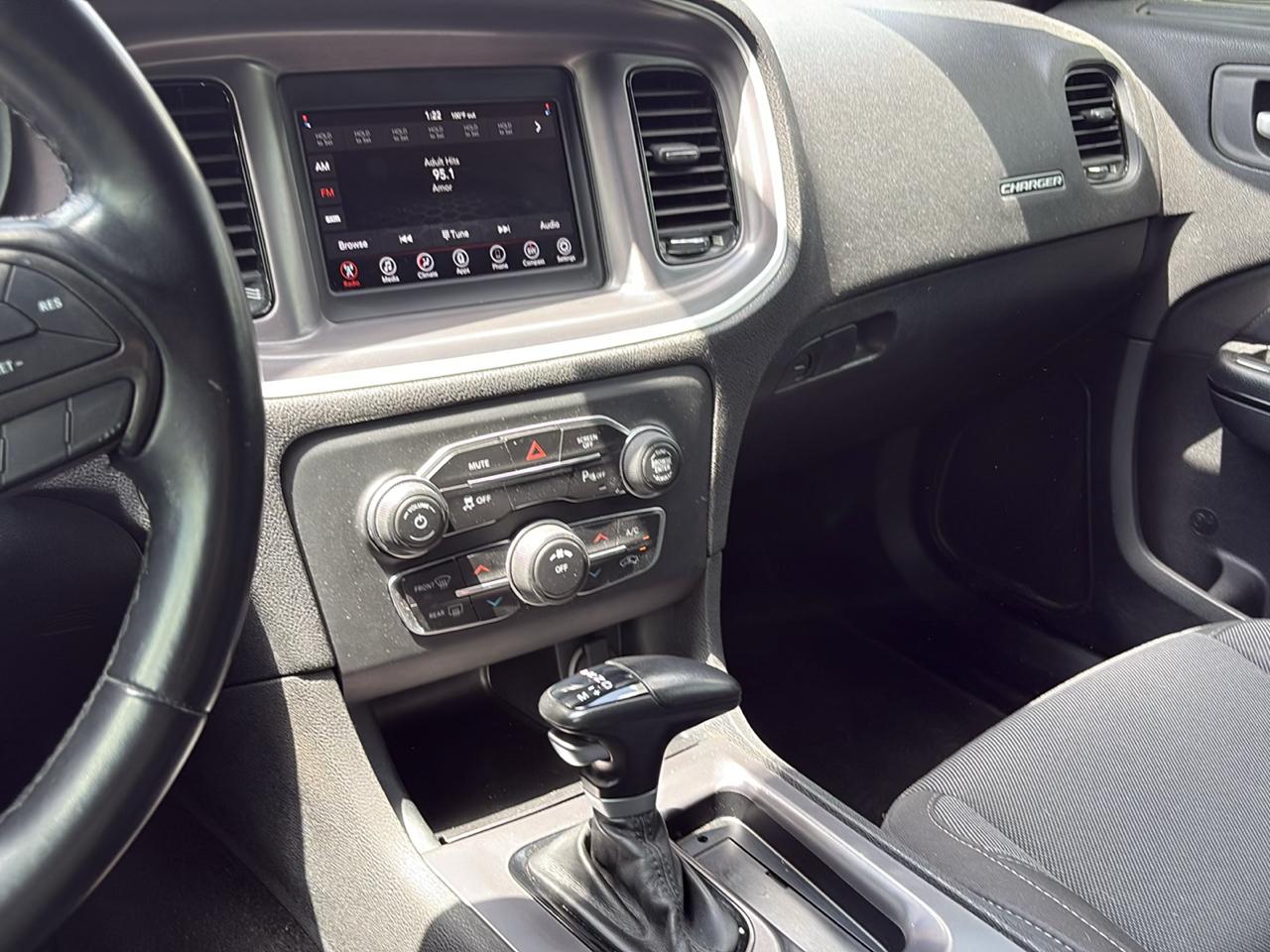 Dodge Charger SXT RWD 2019