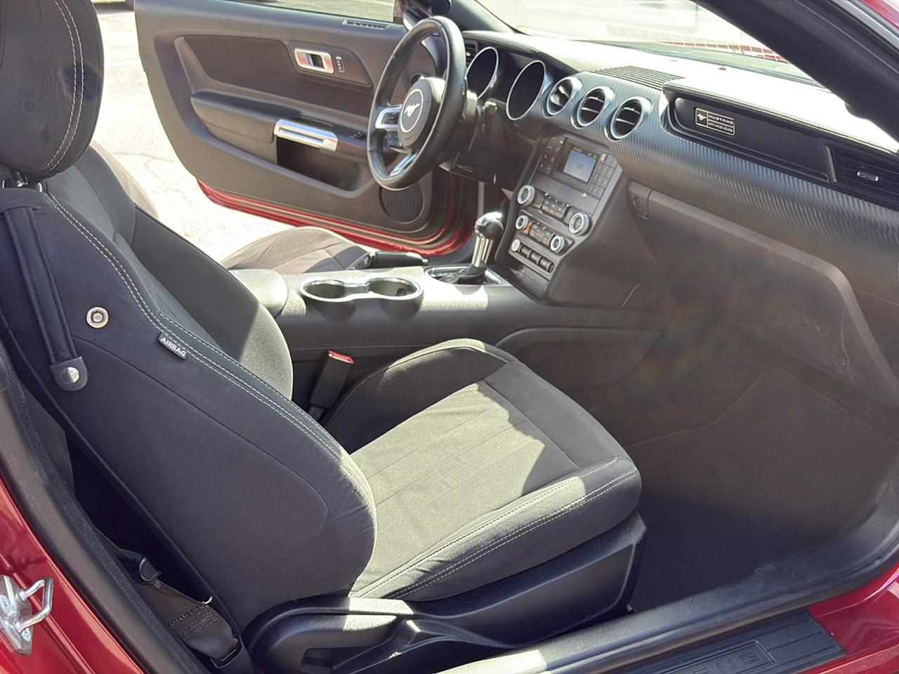 Ford Mustang EcoBoost Fastback 2020