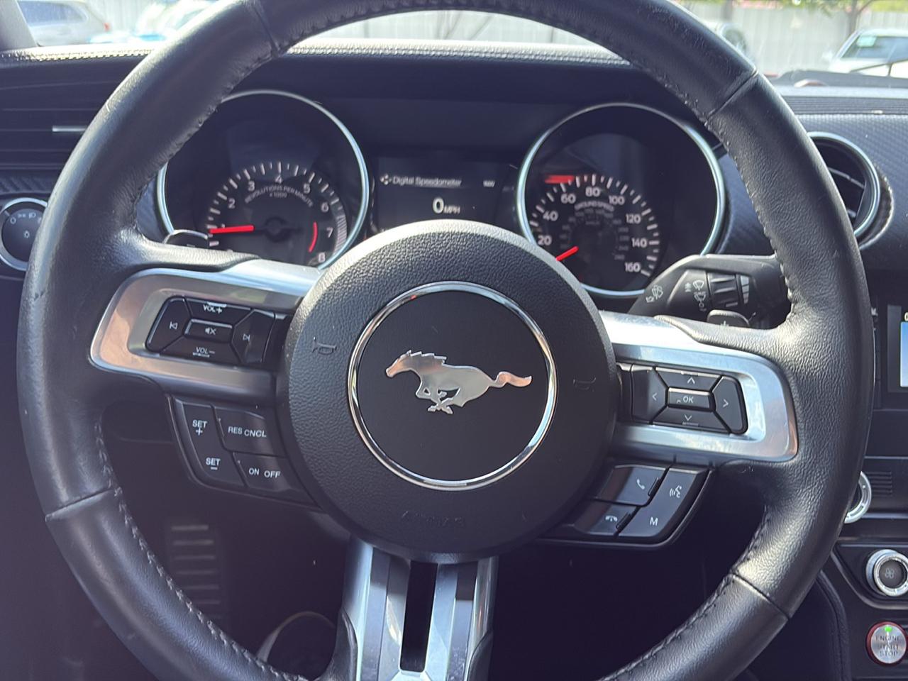 Ford Mustang EcoBoost Fastback 2020