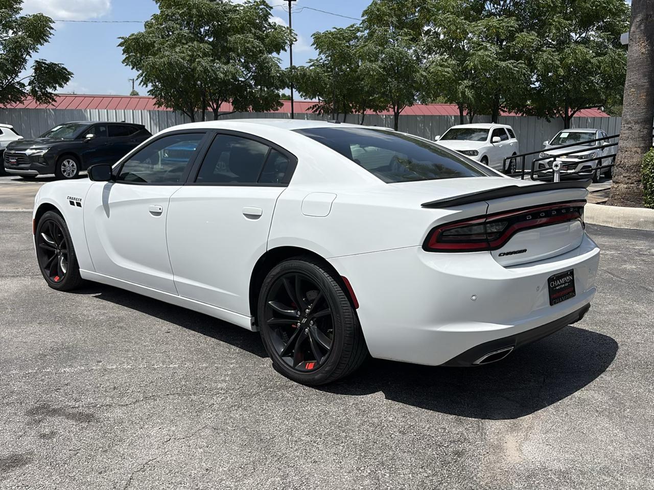 Dodge Charger SE RWD 2017
