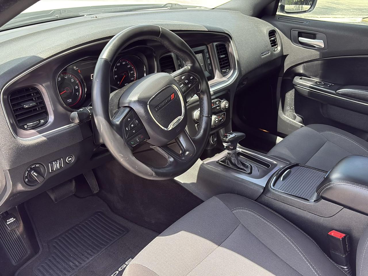 Dodge Charger SE RWD 2017