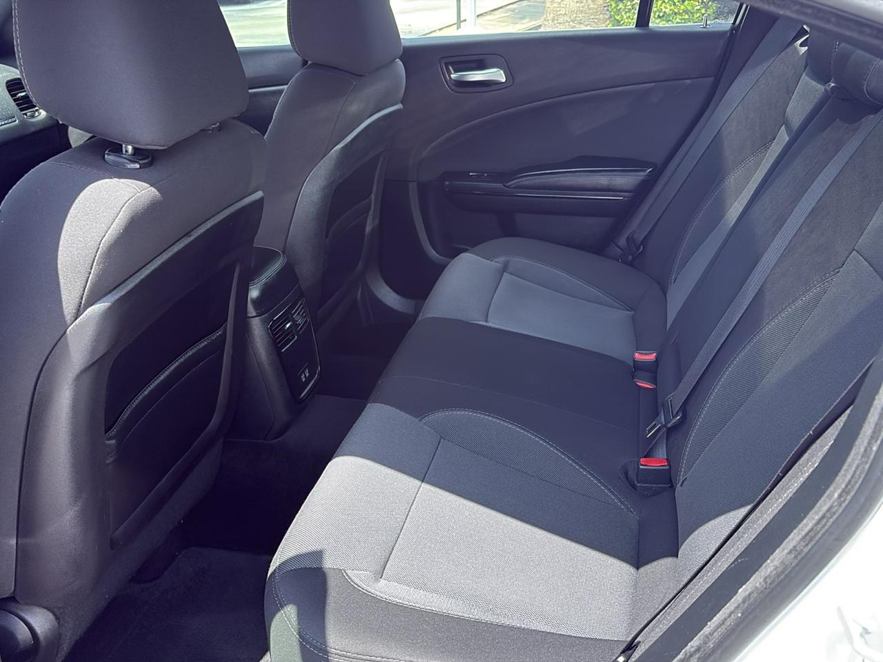 Dodge Charger SE RWD 2017