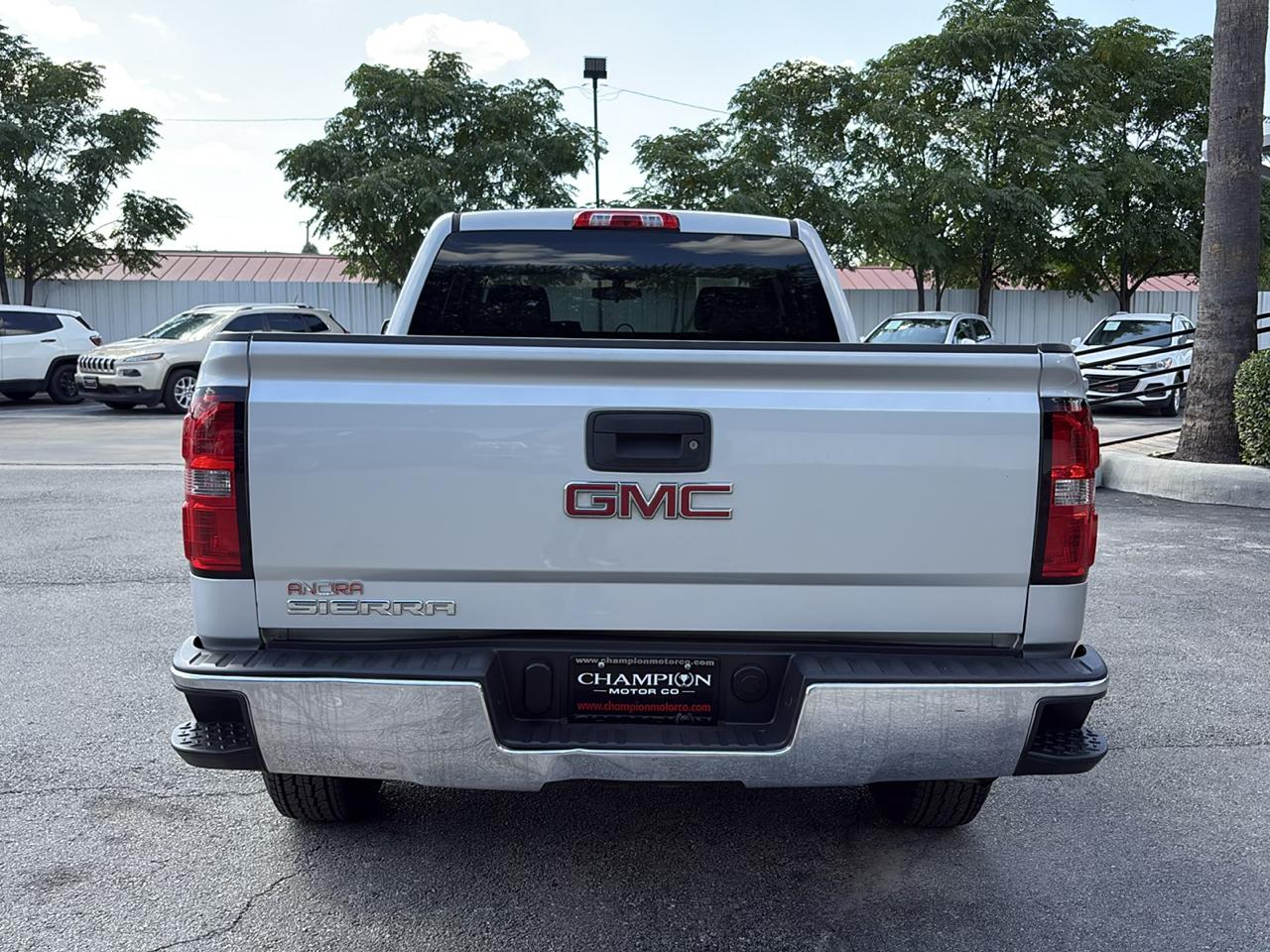 GMC Sierra 1500 2WD Double Cab 143.5" 2014