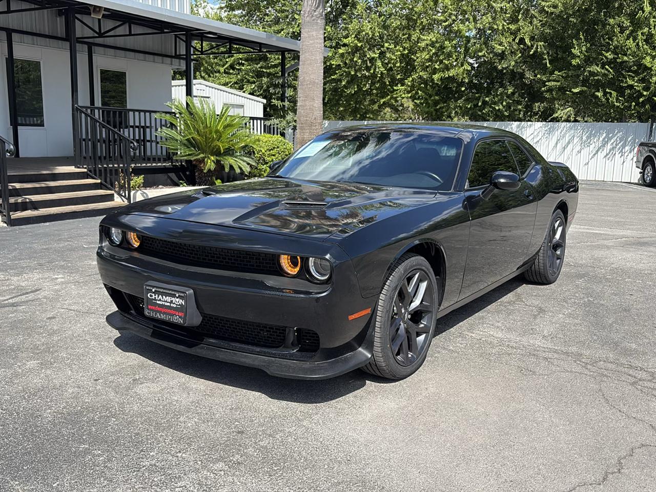 Dodge Challenger SXT RWD 2022