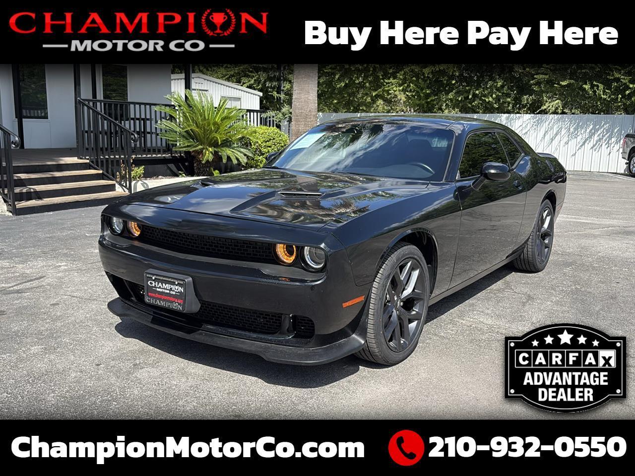2022 Dodge Challenger SXT RWD