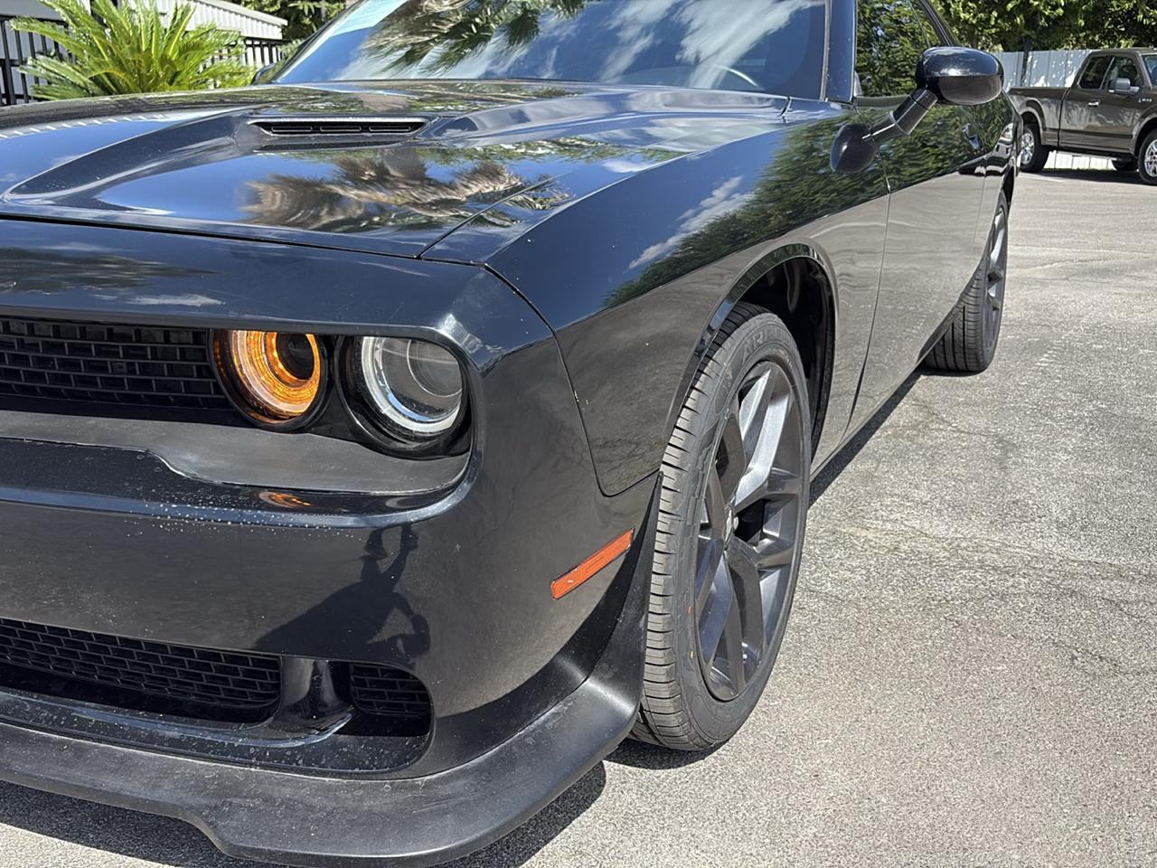 Dodge Challenger SXT RWD 2022