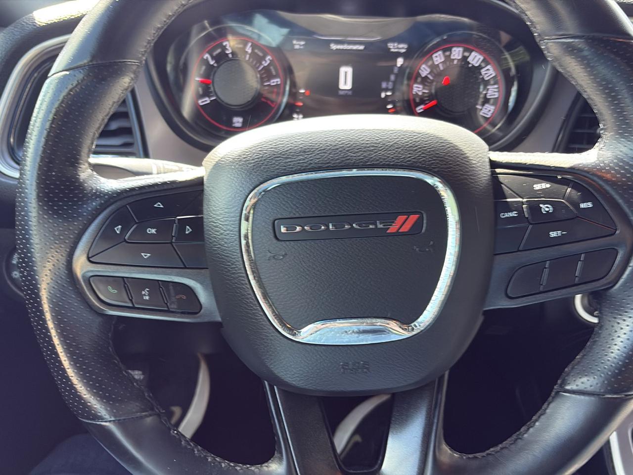 Dodge Challenger SXT RWD 2022