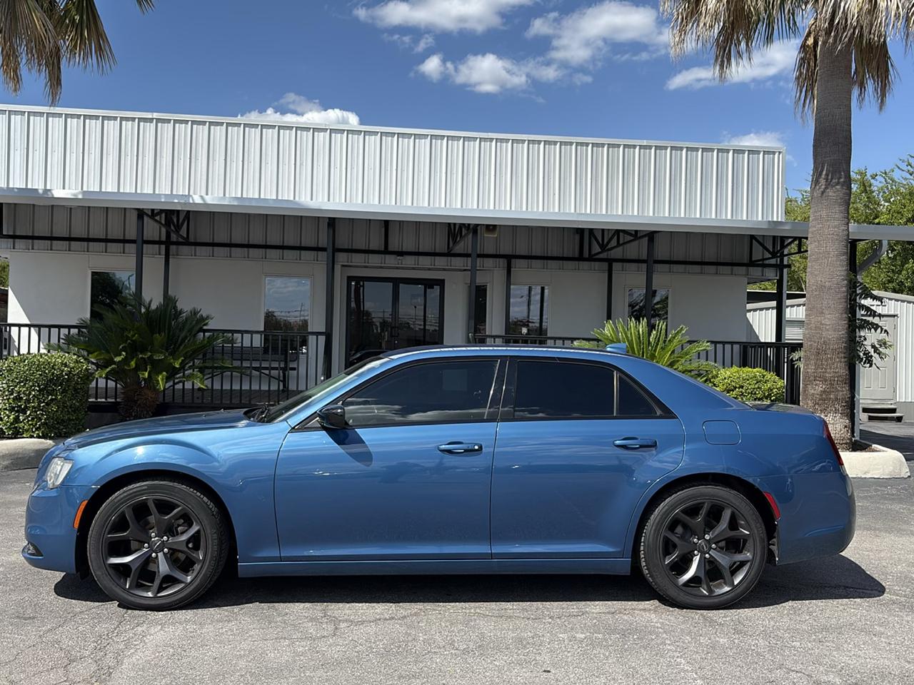 Chrysler 300 Touring RWD 2020