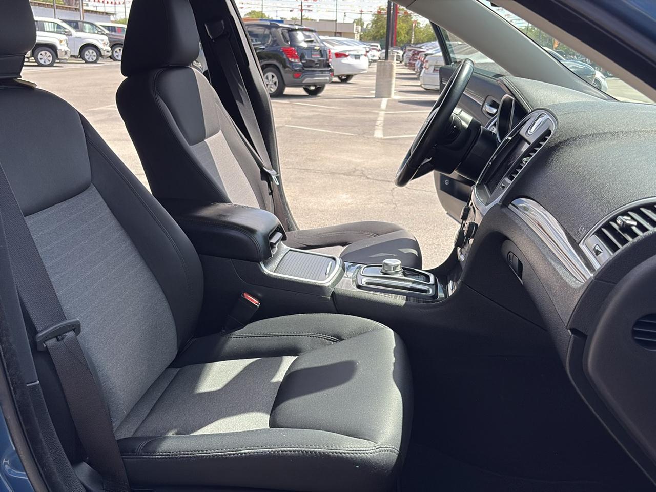 Chrysler 300 Touring RWD 2020