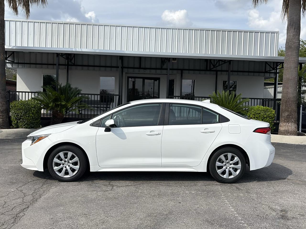 Toyota Corolla LE CVT (Natl) 2021