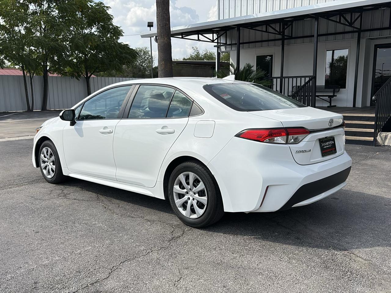 Toyota Corolla LE CVT (Natl) 2021