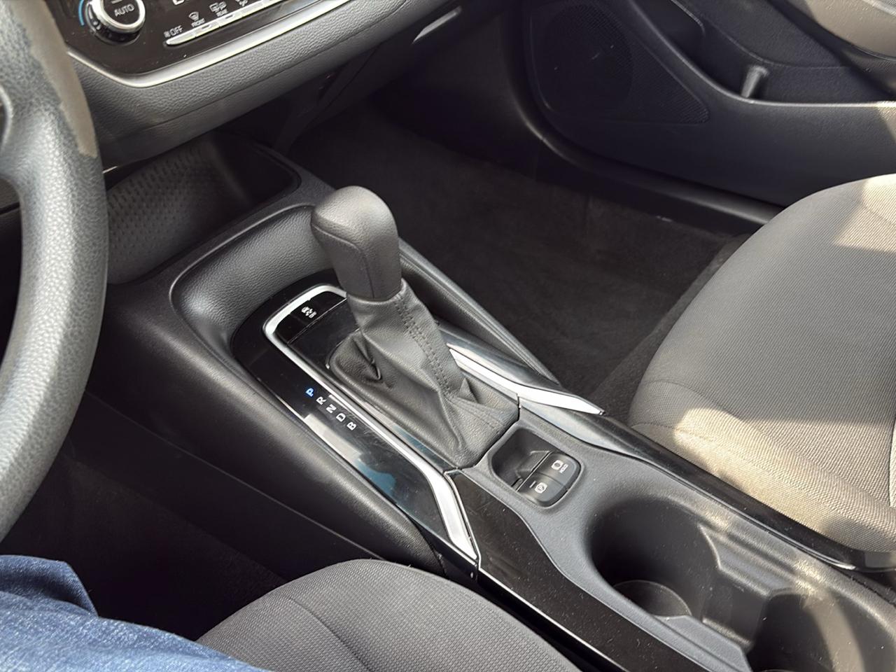 Toyota Corolla LE CVT (Natl) 2021