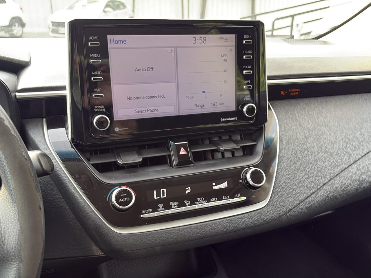 Toyota Corolla LE CVT (Natl) 2021