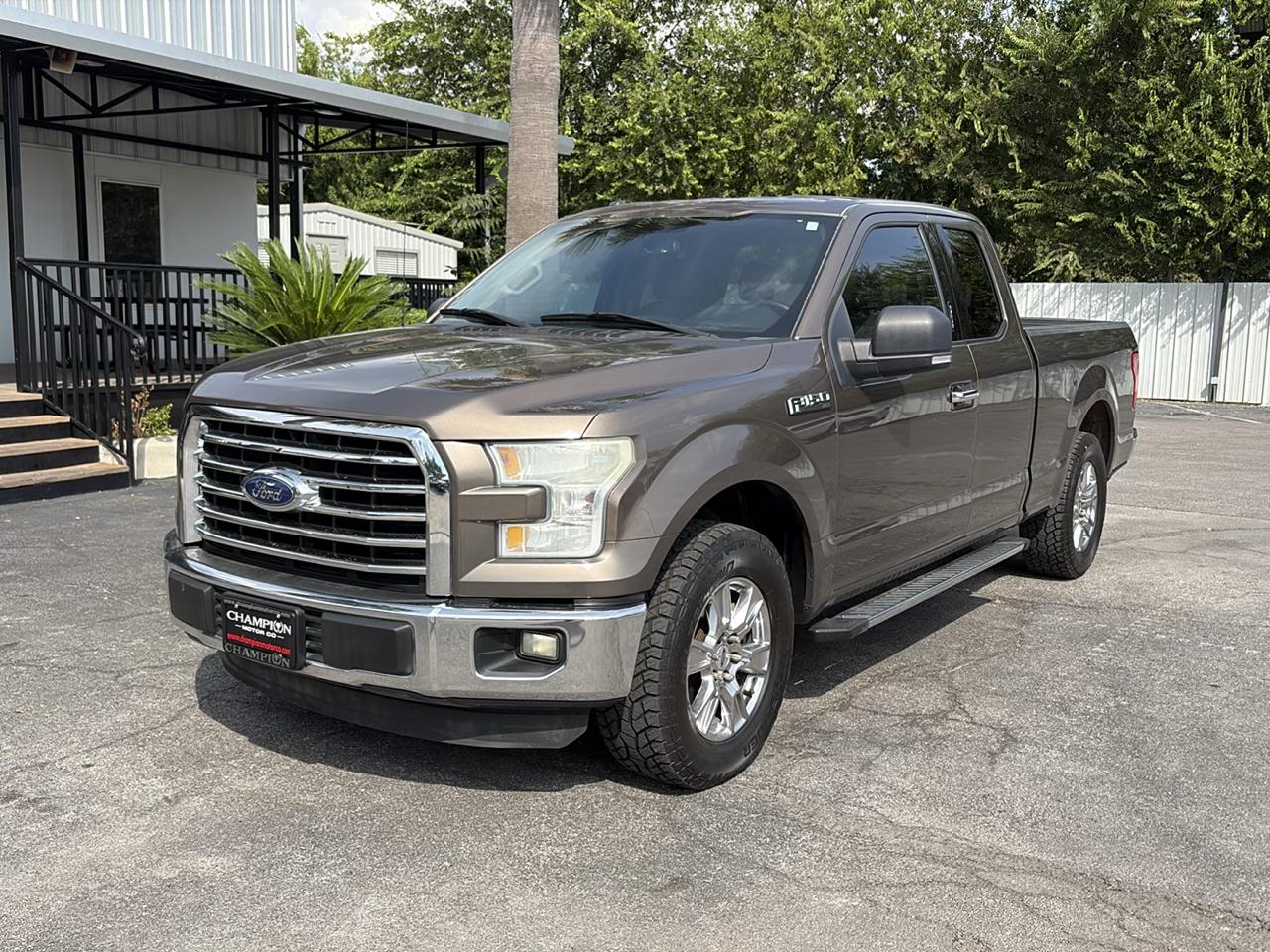 Ford F-150 2WD SuperCab 145" XLT 2015