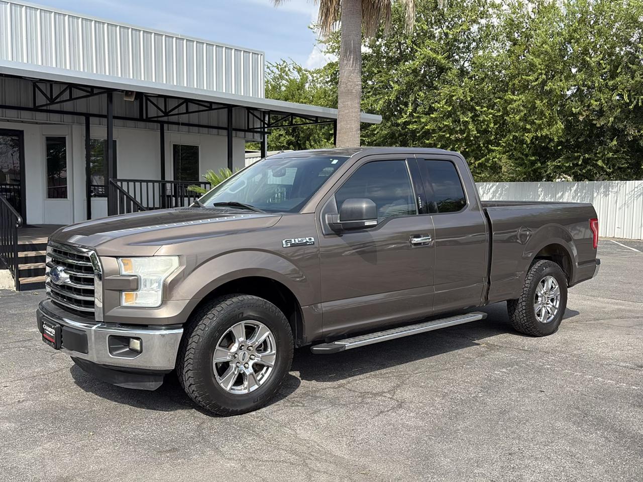 Ford F-150 2WD SuperCab 145" XLT 2015