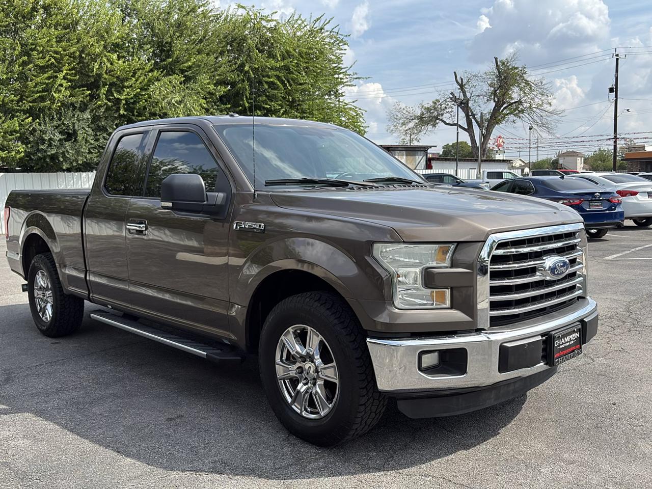 Ford F-150 2WD SuperCab 145" XLT 2015