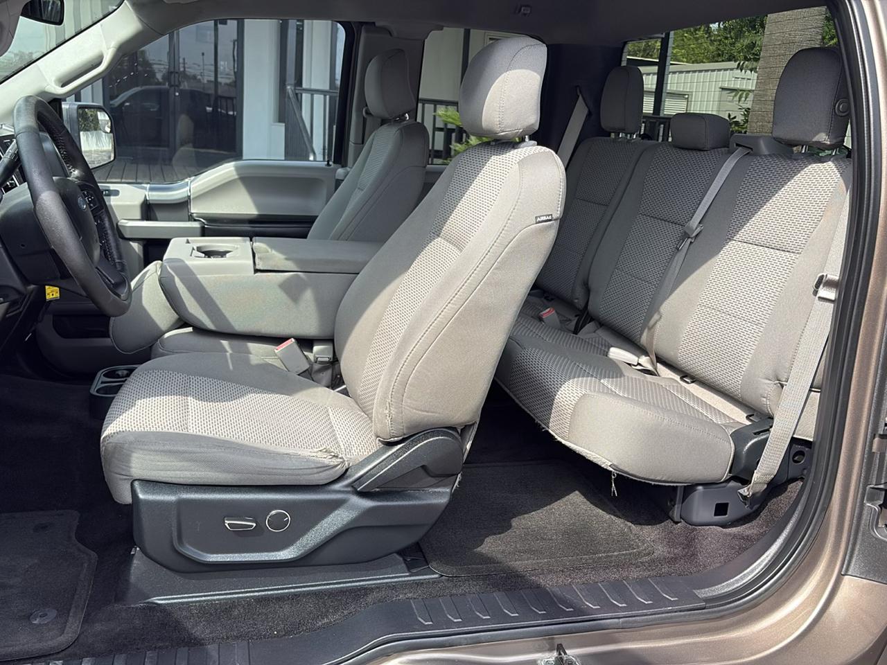Ford F-150 2WD SuperCab 145" XLT 2015