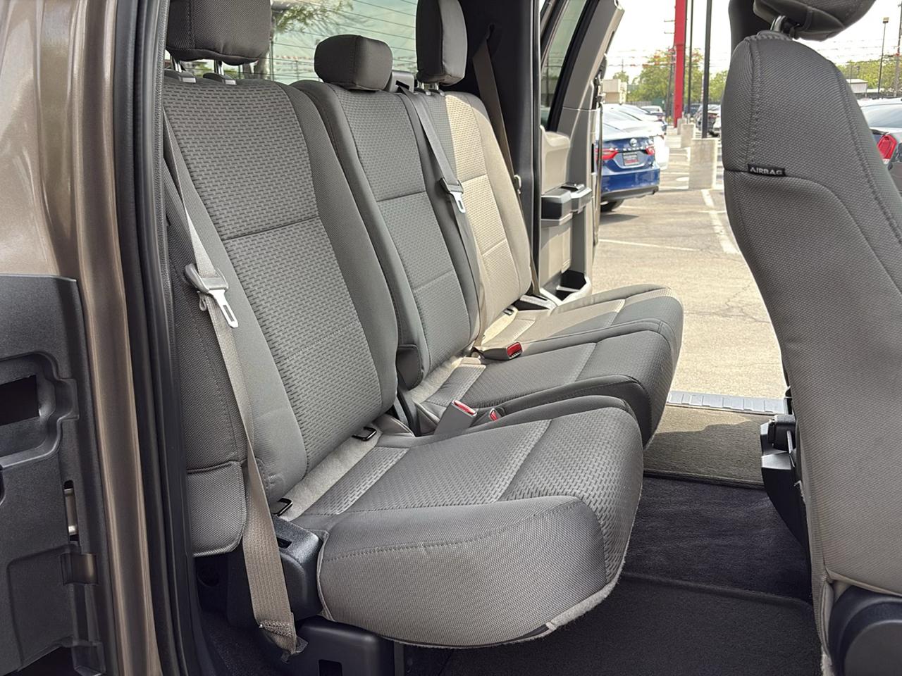 Ford F-150 2WD SuperCab 145" XLT 2015