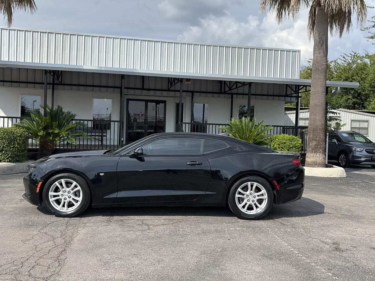 Chevrolet Camaro 2dr Cpe 1LS 2020