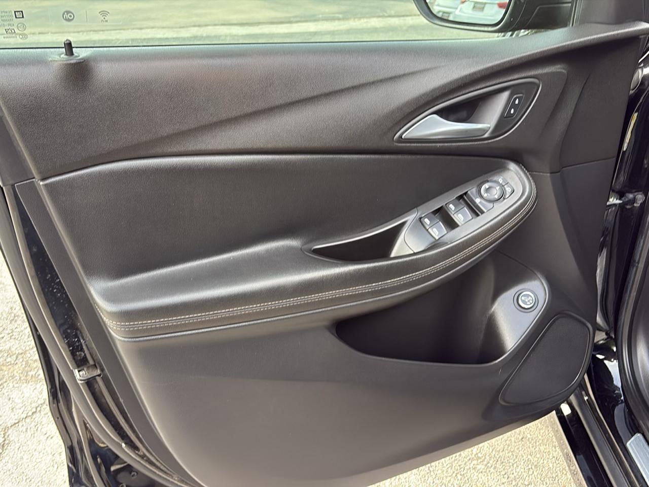Buick Encore GX FWD 4dr Select 2022