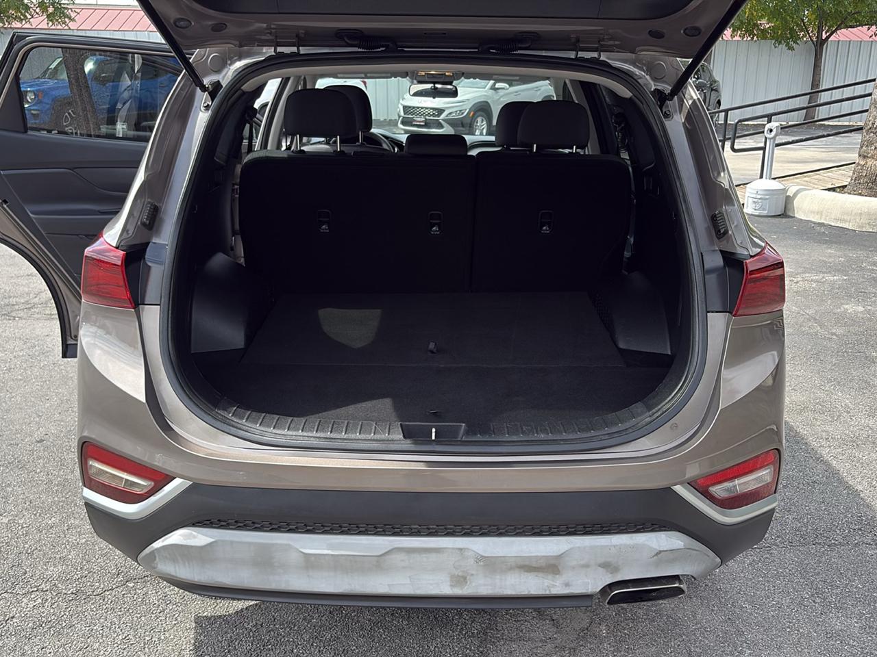 Hyundai Santa Fe SE 2.4L Auto FWD 2019