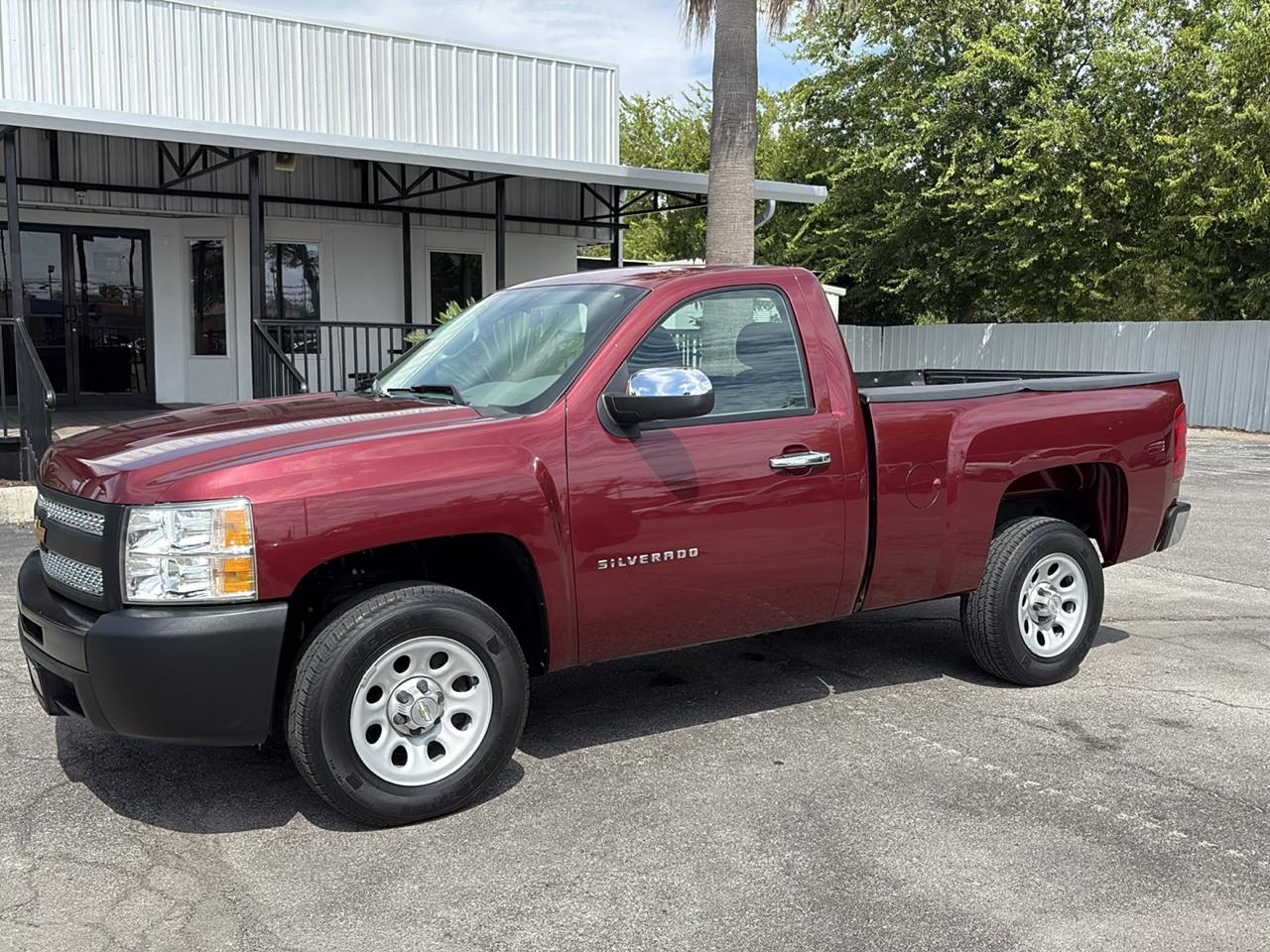 Chevrolet Silverado 1500 2WD Reg Cab 119.0" Work Truck 2013