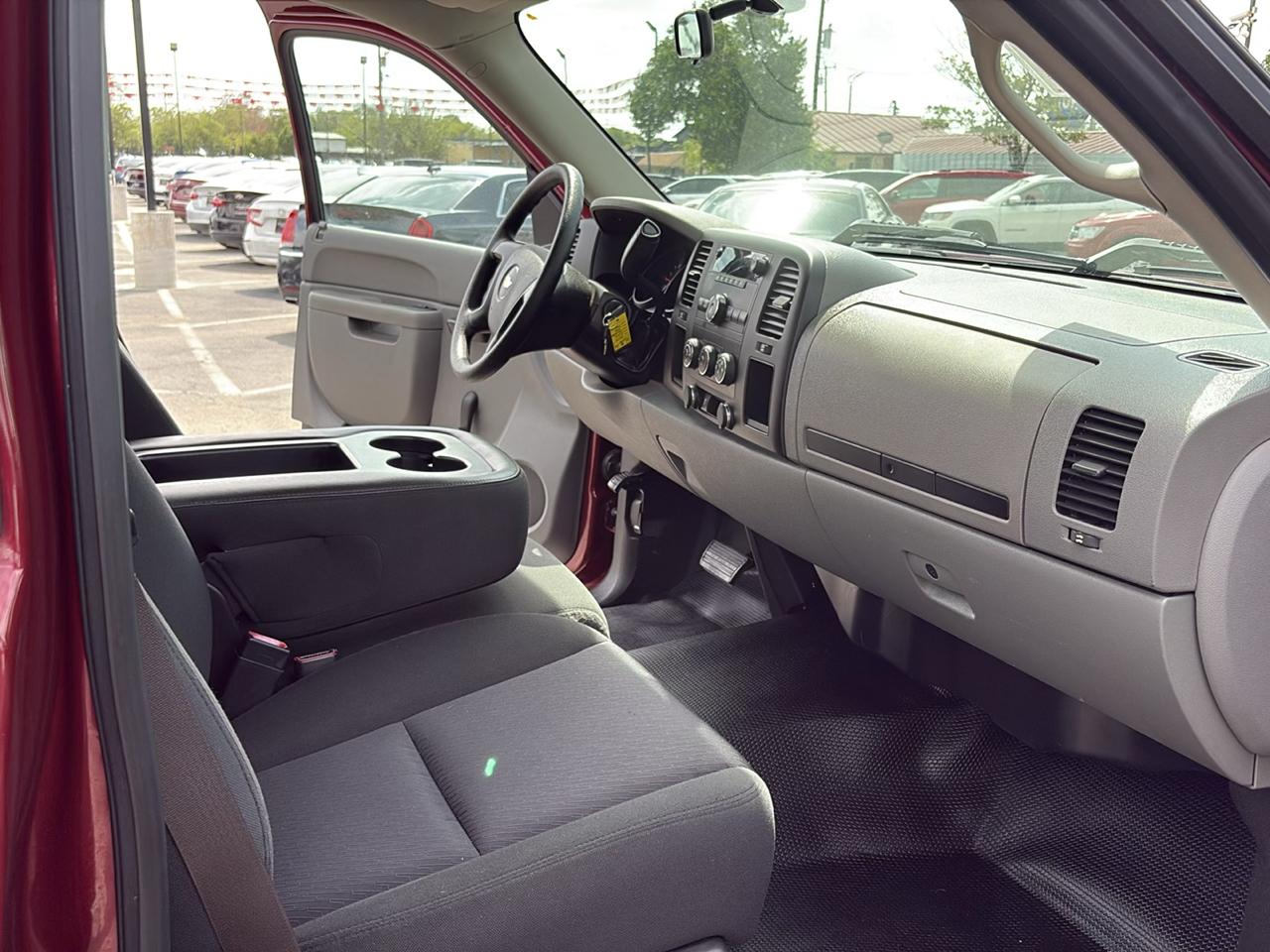 Chevrolet Silverado 1500 2WD Reg Cab 119.0" Work Truck 2013