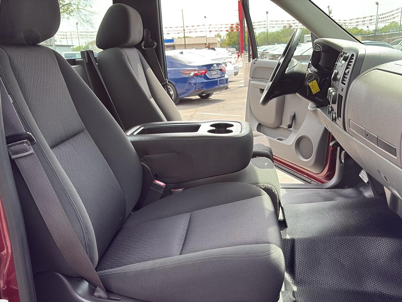 Chevrolet Silverado 1500 2WD Reg Cab 119.0" Work Truck 2013