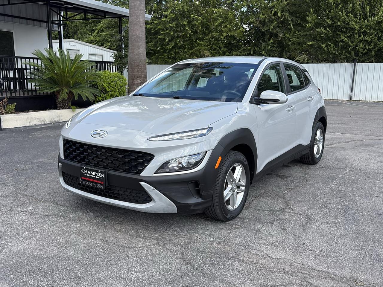 Hyundai Kona SE Auto FWD 2023