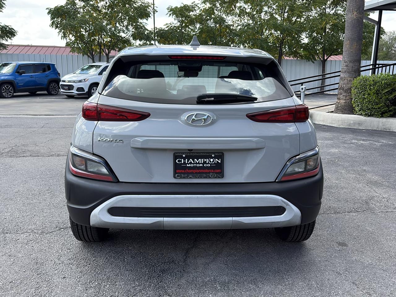 Hyundai Kona SE Auto FWD 2023