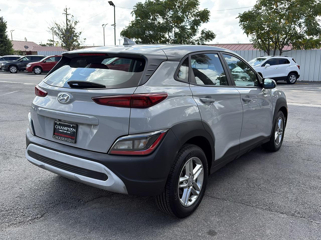 Hyundai Kona SE Auto FWD 2023