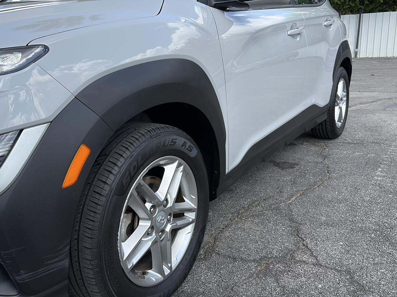 Hyundai Kona SE Auto FWD 2023