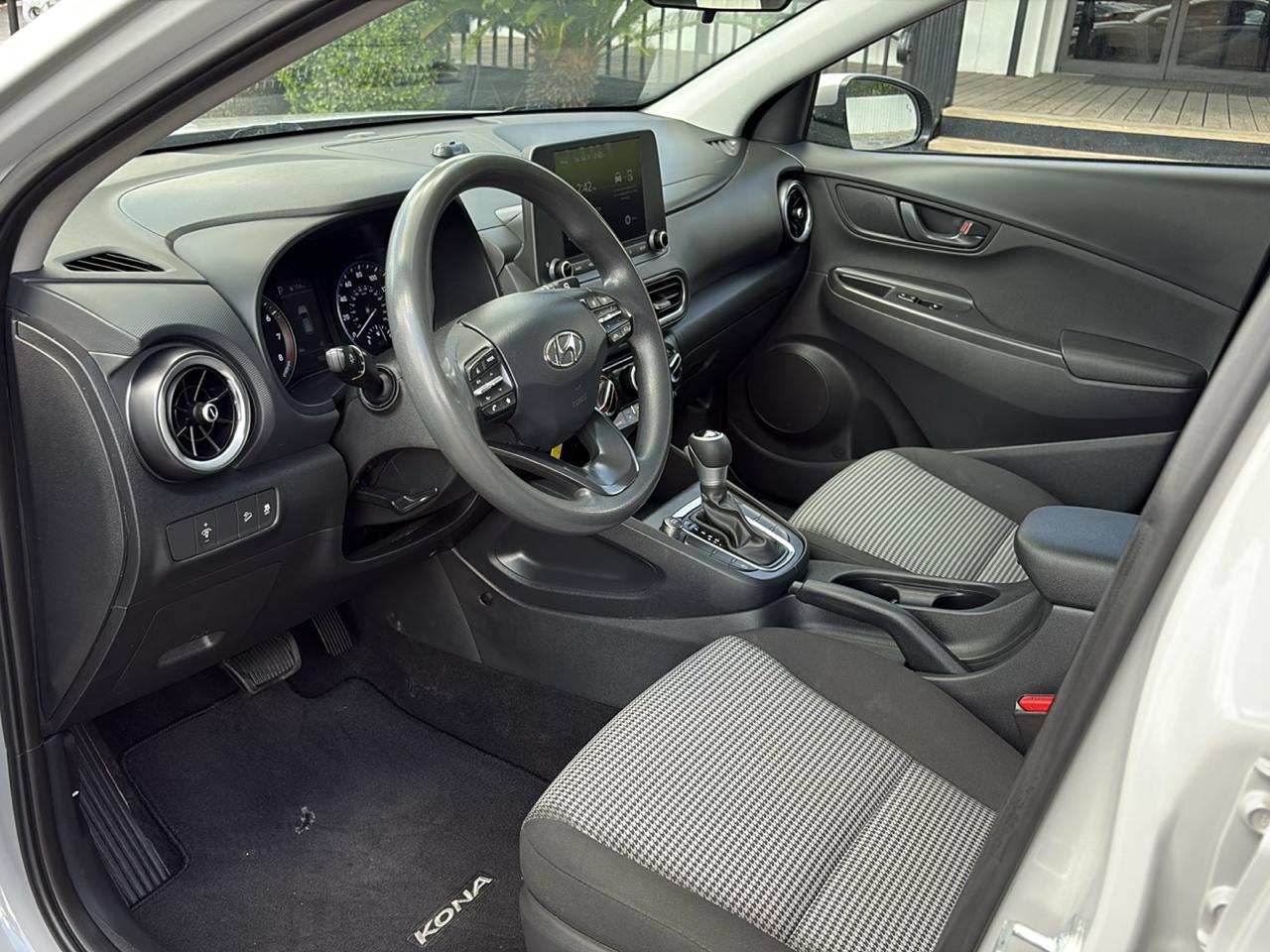 Hyundai Kona SE Auto FWD 2023