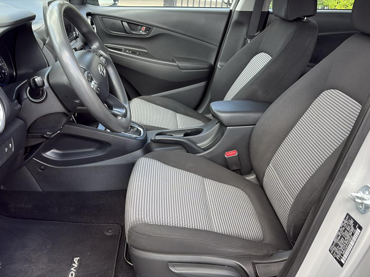 Hyundai Kona SE Auto FWD 2023