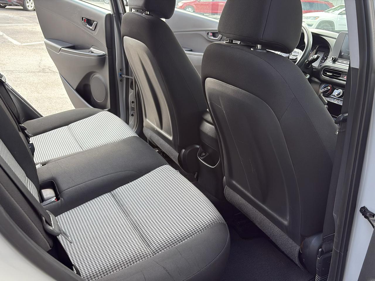 Hyundai Kona SE Auto FWD 2023