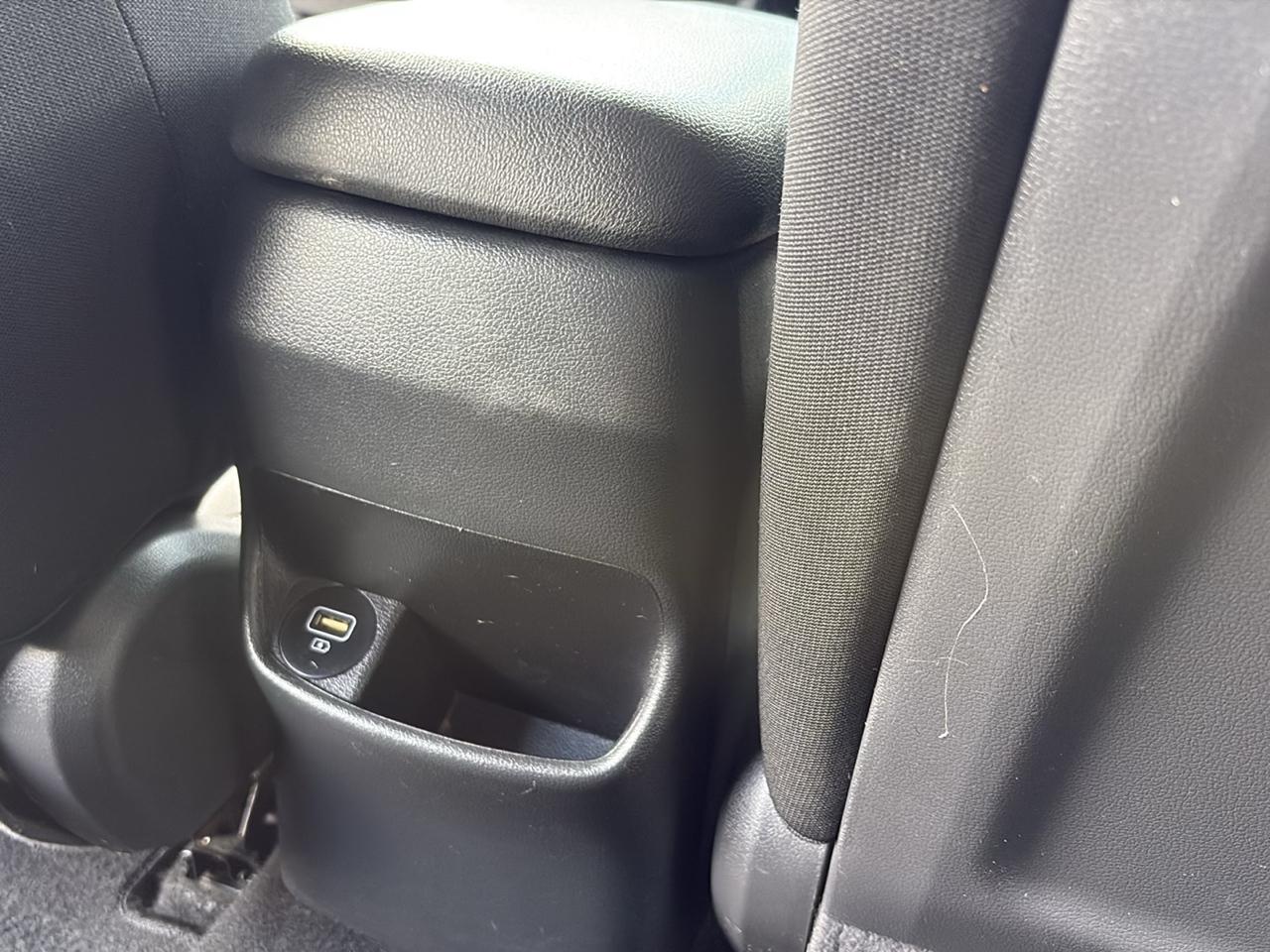 Hyundai Kona SE Auto FWD 2023