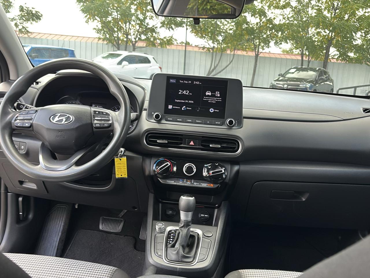 Hyundai Kona SE Auto FWD 2023