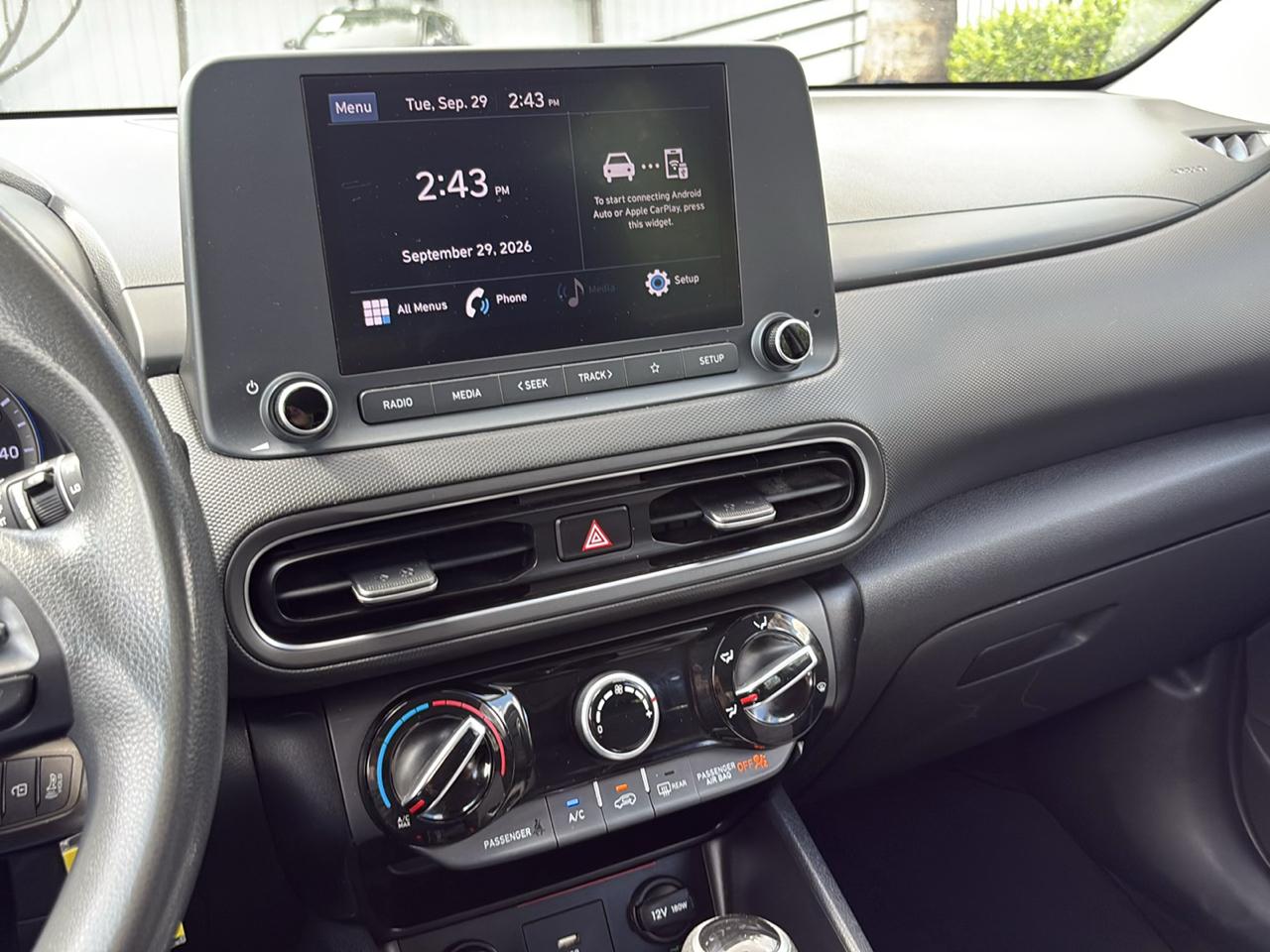 Hyundai Kona SE Auto FWD 2023