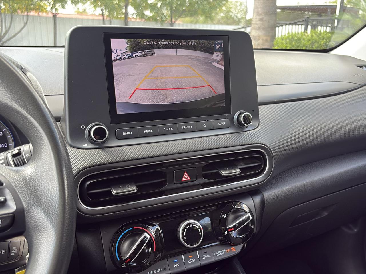 Hyundai Kona SE Auto FWD 2023